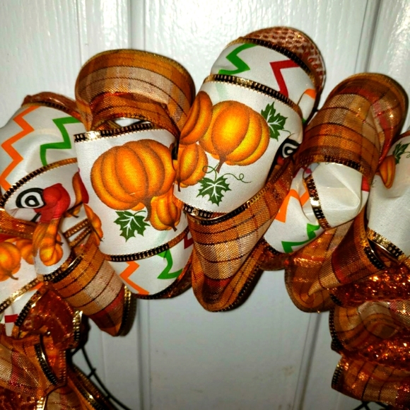 Fall Harvest Wreath - Picture 4 of 5